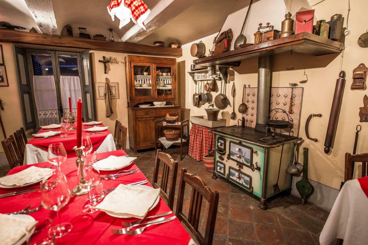 Albergo Ristorante Garibaldi Cisterna dʼAsti Exterior foto
